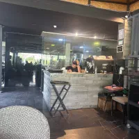 گریل کار و پاستا زن