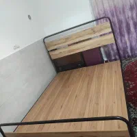 تخت خواب فلزی دو نفره