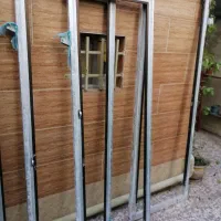 در سرویس بهداشتی آلمینیومی|مصالح و تجهیزات ساختمان|رودسر, |دیوار