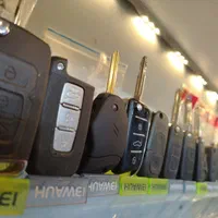 قفل سازی کلید سازی بازکردن انواع درب ماشین وخانه|خدمات پیشه و مهارت|نیشابور, شهرک بسیج|دیوار