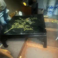 میزجلوی مبل