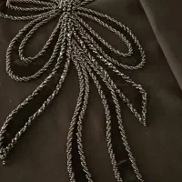 لوستر سلطنتی  و پرده