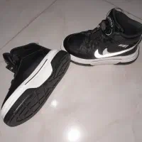 دو جفت کفش سالم بچگانه اسپرت|کفش و لباس بچه|پاکدشت, حصار امیر|دیوار