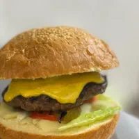 صندوقدار و سالندار (شیفت صبح)