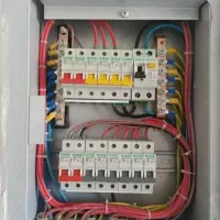 برقکار نصب لاینر هالوژن لوستر/لوله کش پمپ شیرآلات|خدمات پیشه و مهارت|تهران, پونک|دیوار