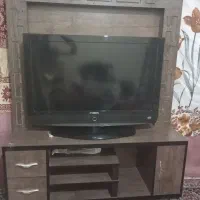 تلویزیون با میزش 2