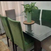 میز ناهار خوری با شش صندلی