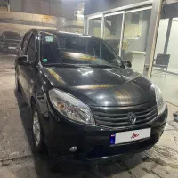 ساندرو مدل ۹۶ بی رنگ و تصادف