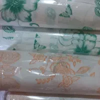 سفره|سفره، حوله، دستمال آشپزخانه|زاغه, |دیوار
