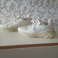 کفش سایز۳۷