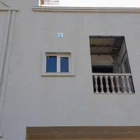 شاگردبرای کاشی وسرامیک کاری