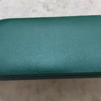 زیر دستی کاشت ناخن