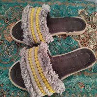 صندل|کیف، کفش، کمربند|تربت جام, حافظ|دیوار