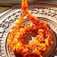 تسبیح درشت از جنس کهربا