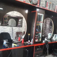 دکوراسیون آرایشگاه|آرایشگاه و سالن‌های زیبایی|اصفهان, دشتستان|دیوار