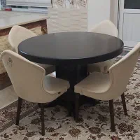 میز ناهارخوری آدونیس