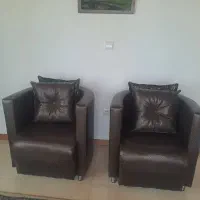 مبل  چرم قهو ه ای