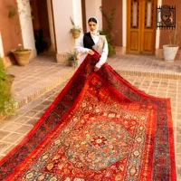 کار در کارگاه فرش بافی