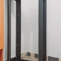 گنجه MDF شیشه ای