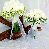 دسته گل عروس زنبق یاسی دست گل دست عروس