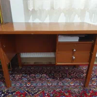 میز تحریر و میزکامپیوتر