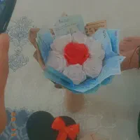 گل روبانه با پول