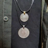 گردنبند و دستبند سکه اصلی و غیره.