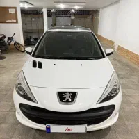 فروش 207 پاناروما مدل 1401 در حد صفر