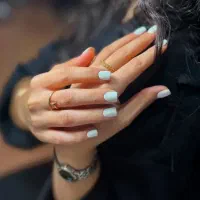 کاشت ناخن ۱۹۹ اگهی رو کامل بخونید