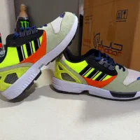 کتونی ایرانی آدیداس|کیف، کفش، کمربند|ری, جوانمرد قصاب|دیوار