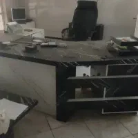 فروش یک عدد صندلی اداری ویک عدمیزاداری ویک کمد4کشو