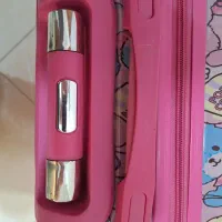 چمدان فایبر گلاس بچگانه کیتی سایز تقریبا متوسط|اسباب و اثاث بچه|تهران, تولید دارو|دیوار