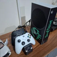 دو دسته درحد آکبند با شارژر xbox series S|کنسول، بازی ویدئویی و آنلاین|کرج, باغستان|دیوار