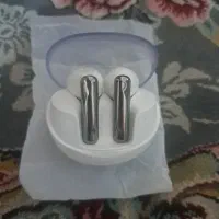 ایرپاد شیشه ای
