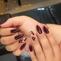 کاشت ناخن|خدمات زیبایی و سلامت|مشهد, جانباز|دیوار