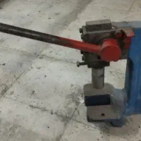 پرس دستی ۱۸ کیلویی