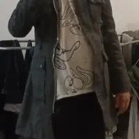 پوشاک|لباس|رباط‌کریم, کیکاور|دیوار