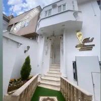اجاره-اتاق-و-صندلی-در-سالن-زیبایی