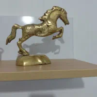 مجسمه های برنز
