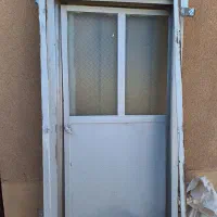 فروش درب پنچره آهنی و آلومینیوم در حد نو