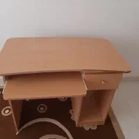 میز کامپیوتر