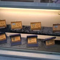 بورس سکه و طلا ی آبشده و انواع شمش های نقره|جواهرات|شاهینشهر, فردوسی|دیوار