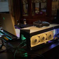 لپ تاپ AREA51M  بهمراه Alienware amplifire|رایانه همراه|تهران, قیطریه|دیوار