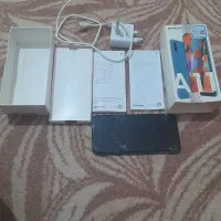 گوشی ال سی دی شکسته