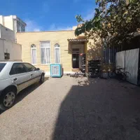 نزدیک به حرم مطهر،مناسب اقامتگاه و هتل سازی|فروش خانه و ویلا|قم, ارم|دیوار