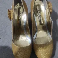 کفش و کیف|کیف، کفش، کمربند|رودهن, |دیوار