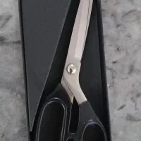 قیچی خیاطی درحدنو