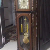 ساعت و بوفه