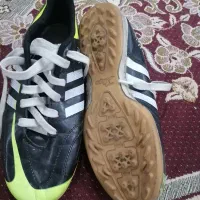 کتونی فوتبال و فوتسال