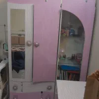 کمد بچه تمیز و سالم